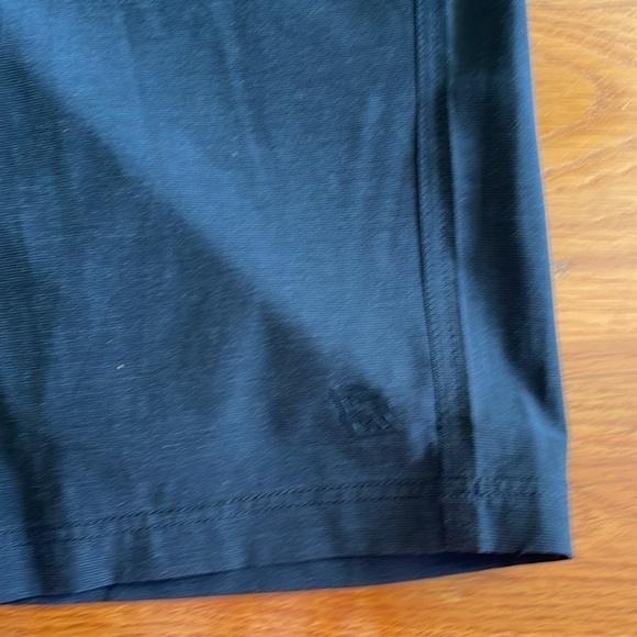 Gotcha Sz 36 lightweight black/blue subtle pattern zip up board shorts - Picture 5 of 7